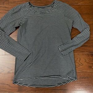 Women’s Lululemon Long Sleeve Striped Athletic T-Shirt Yoga Gym Athletic Workout